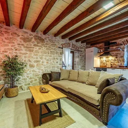 Style Stone Lux Solis Villa