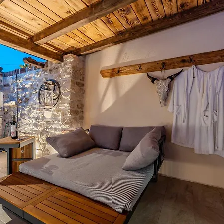 Style Stone Lux Solis Nin