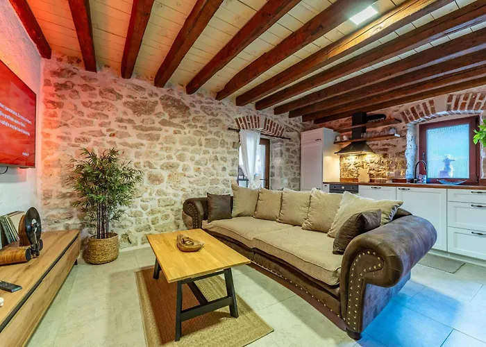 Style Stone Lux Solis Villa
