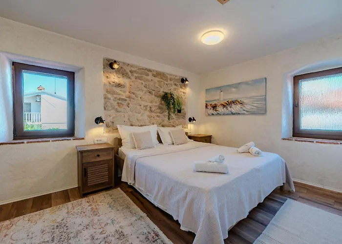 Villa Style Stone Lux Solis *