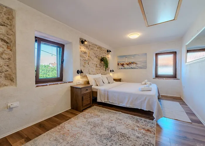 Style Stone Lux Solis Villa