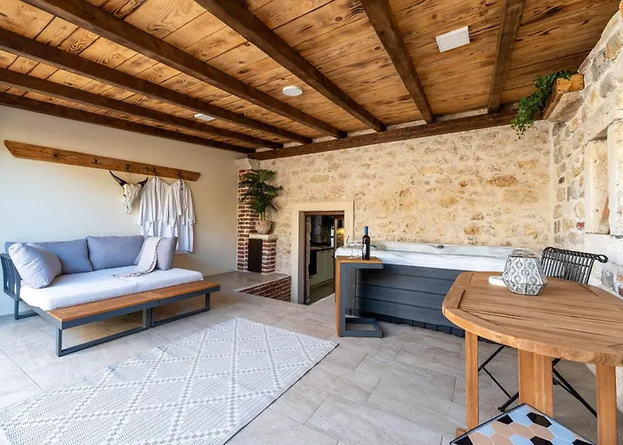 Style Stone Lux Solis Villa Nin