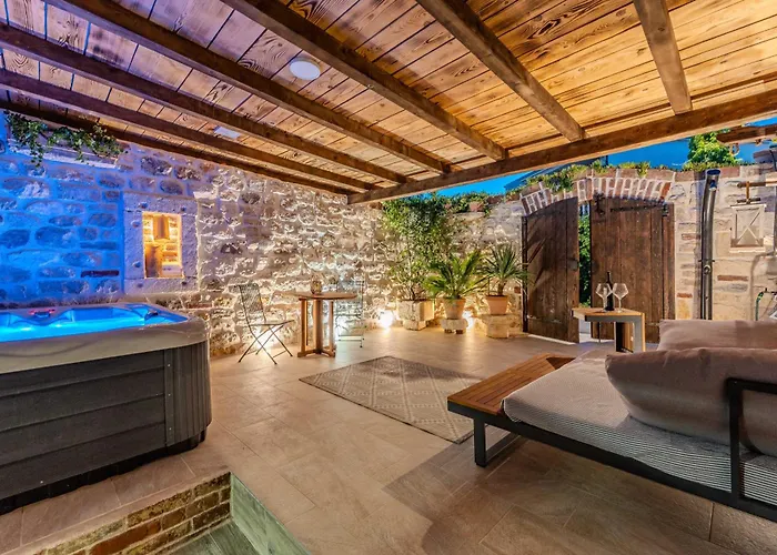 Villa Style Stone Lux Solis *
