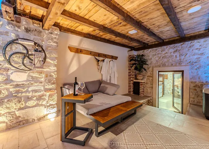 Style Stone Lux Solis Villa Nin