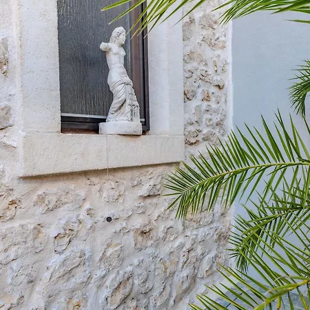 Style Stone Lux Solis