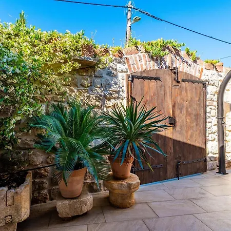 Style Stone Lux Solis ニン