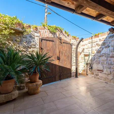 Style Stone Lux Solis