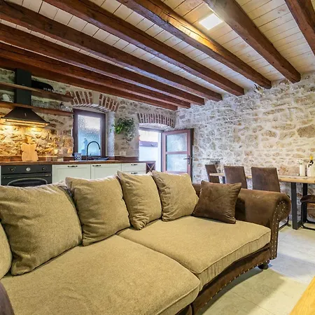 Style Stone Lux Solis Villa *