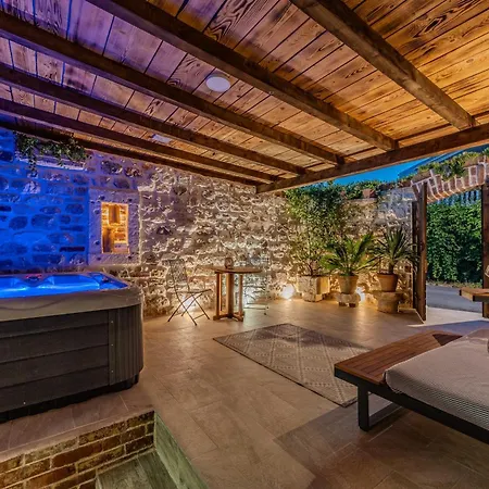 Style Stone Lux Solis Villa
