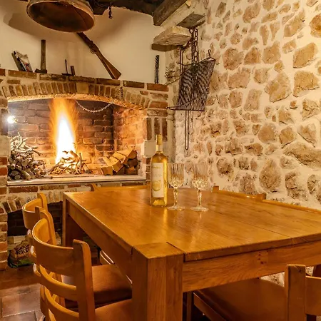 Style Stone Lux Solis Nin